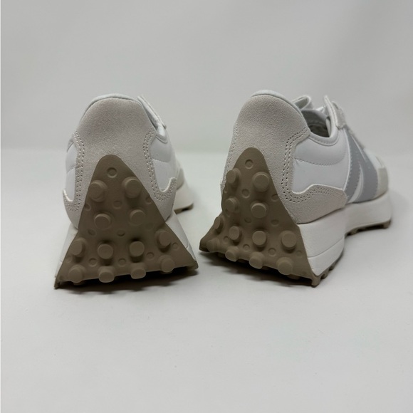 New Balance- 327 - new - Picture 3 of 5